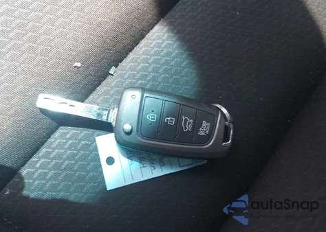 2018 Hyundai Elantra Gt z USA, uszkodzony, nr VIN KMHH35LE0JU034542